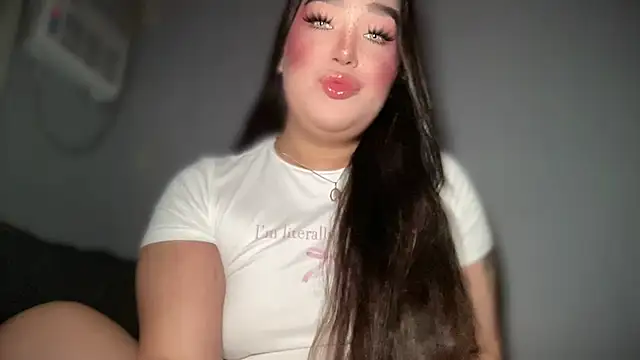 Snapshot of MissCataleyaxxx chatting on 02/07/26, 01:42 MissCataleyaxxx online show from 02/07/26, 01:42