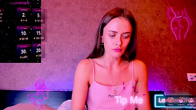 Snapshot of madina_taher chatting on 03/13/26, 12:23 madina taher online show from 03/13/26, 12:23