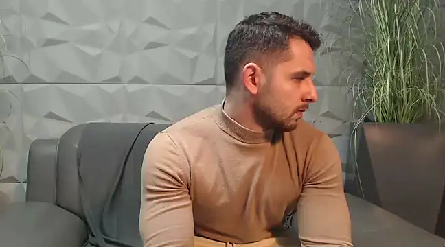 Snapshot of Antoniodiamond chatting on 12/06/24, 09:02 Antoniodiamond online show from 12/06/24, 09:02