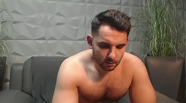 Snapshot of Antoniodiamond chatting on 01/07/25, 08:31 Antoniodiamond online show from 01/07/25, 08:31