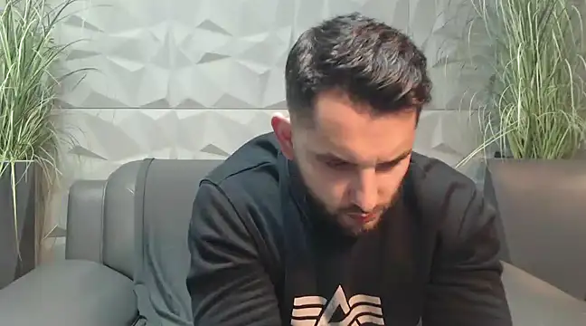 Snapshot of Antoniodiamond chatting on 01/21/25, 09:15 Antoniodiamond online show from 01/21/25, 09:15