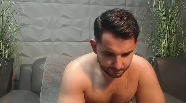 Snapshot of Antoniodiamond chatting on 02/08/25, 08:10 Antoniodiamond online show from 02/08/25, 08:10