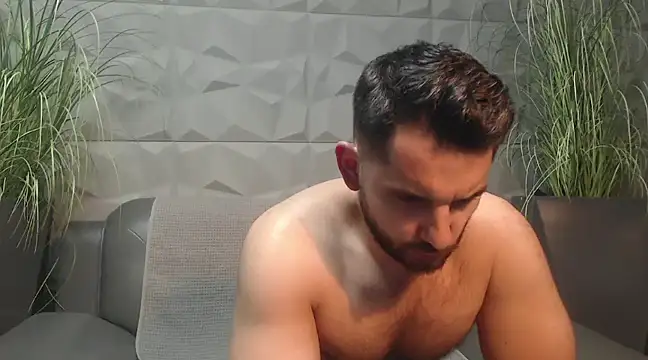 Snapshot of Antoniodiamond chatting on 02/19/25, 08:20 Antoniodiamond online show from 02/19/25, 08:20