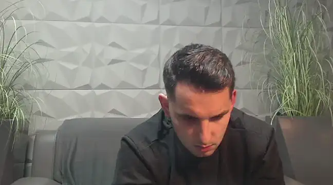 Snapshot of Antoniodiamond chatting on 03/22/25, 08:04 Antoniodiamond online show from 03/22/25, 08:04