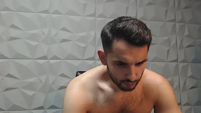 Snapshot of Antoniodiamond chatting on 09/14/25, 07:13 Antoniodiamond online show from 09/14/25, 07:13