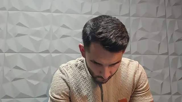 Snapshot of Antoniodiamond chatting on 09/15/25, 07:14 Antoniodiamond online show from 09/15/25, 07:14