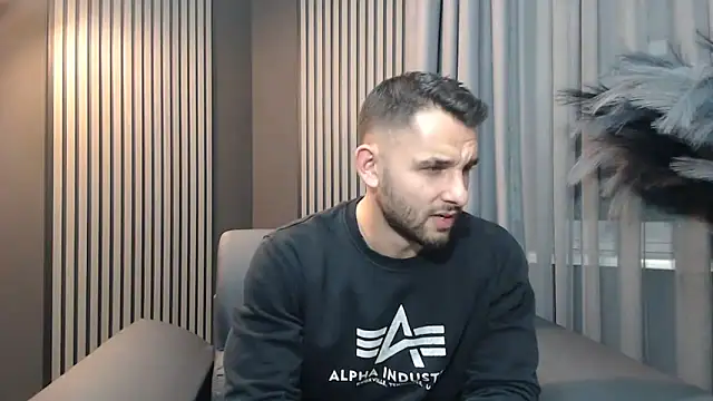 Snapshot of Antoniodiamond chatting on 09/19/25, 07:03 Antoniodiamond online show from 09/19/25, 07:03