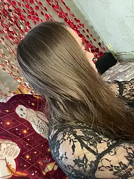 Snapshot of Var_Kiss chatting on 03/21/26, 07:24 Var Kiss online show from 03/21/26, 07:24