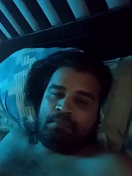 aksxi1 online show from 09/24/25, 06:06