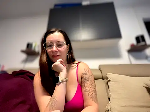 Snapshot of Amai_Live chatting on 11/14/25, 08:24 Amai Live online show from 11/14/25, 08:24