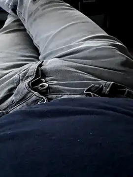 kiam471 online show from 12/11/24, 02:44