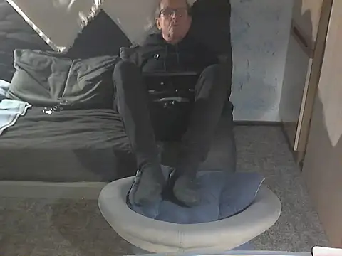 kiam471 online show from 03/12/25, 06:55