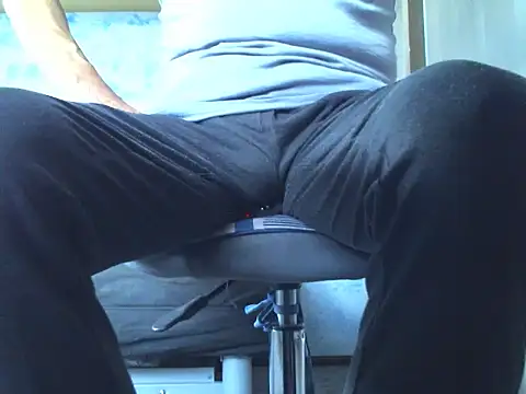 kiam471 online show from 09/15/25, 04:40