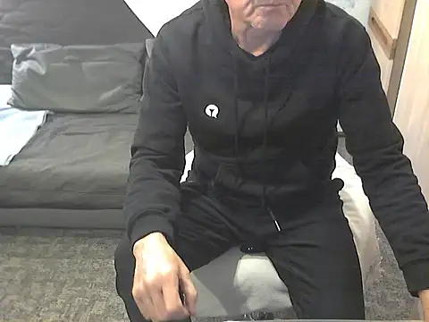 kiam471 online show from 11/12/25, 06:52