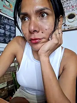 Snapshot of Doll_Loren chatting on 02/04/25, 09:10 Doll Loren online show from 02/04/25, 09:10