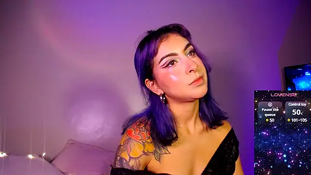 Cinamoonn online show from 12/15/24, 09:09