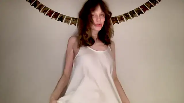 Snapshot of Nikki_Mimimi chatting on 01/10/25, 01:20 Nikki Mimimi online show from 01/10/25, 01:20
