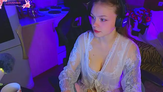 Snapshot of _D_Love_ chatting on 11/02/25, 12:07 D Love online show from 11/02/25, 12:07