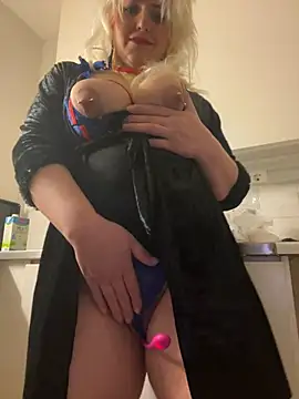 Snapshot of Maria_Texas chatting on 01/29/25, 02:10 Maria Texas online show from 01/29/25, 02:10