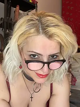 Snapshot of Maria_Texas chatting on 04/02/26, 08:06 Maria Texas online show from 04/02/26, 08:06