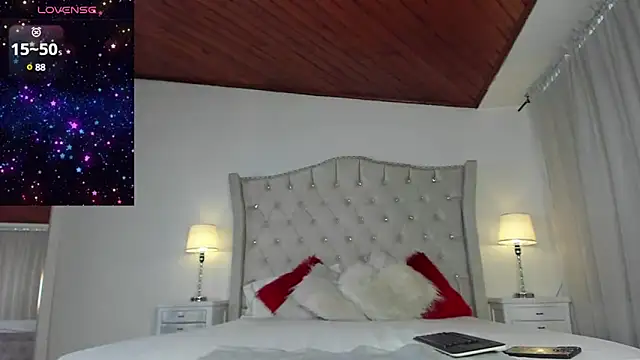 Snapshot of Naughtykitty4 chatting on 02/17/25, 04:15 Naughtykitty4 online show from 02/17/25, 04:15