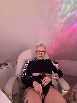 German Milf online show from 03/09/26, 02:10