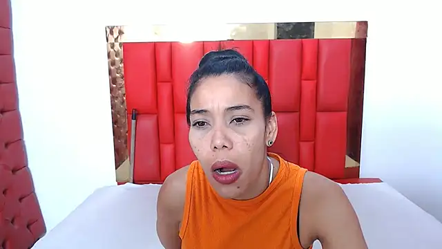 lizeth keilyn online show from 10/31/25, 03:02
