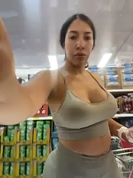 daniela henao online show from 02/25/26, 07:12