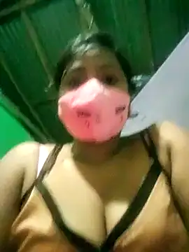 Shristiprakash0 online show from 02/02/25, 04:32