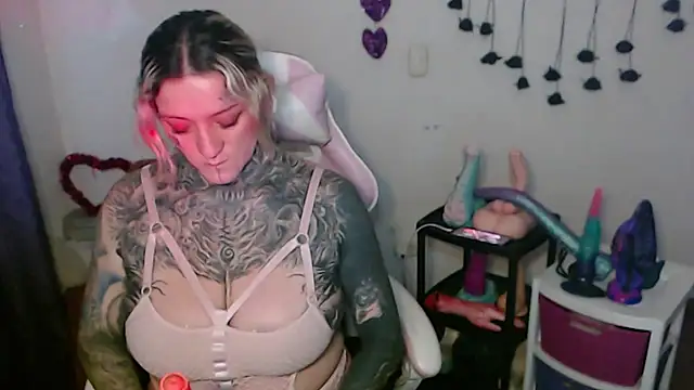 SLOPPYTITSS online show from 04/13/26, 10:48