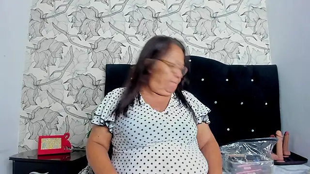 Keira Lennox online show from 02/13/26, 11:28