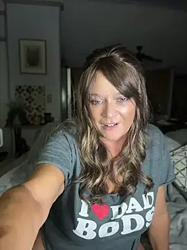 Snapshot of cowgirlc chatting on 08/06/26, 02:13 cowgirlc online show from 08/06/26, 02:13