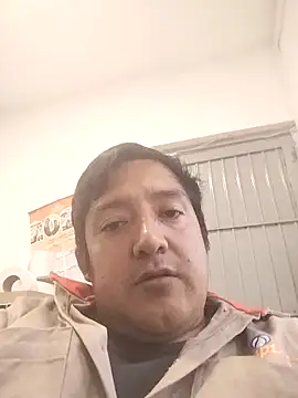 Snapshot of sagrado_1989 chatting on 03/01/26, 12:23 sagrado 1989 online show from 03/01/26, 12:23