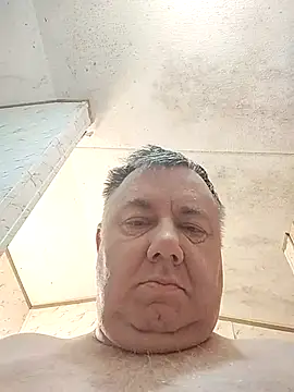 Snapshot of lawndad79 chatting on 01/19/26, 01:42 lawndad79 online show from 01/19/26, 01:42
