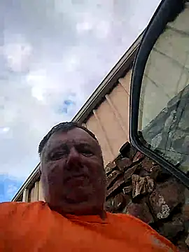 Snapshot of lawndad79 chatting on 03/06/26, 10:06 lawndad79 online show from 03/06/26, 10:06