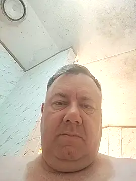 Snapshot of lawndad79 chatting on 03/24/26, 01:32 lawndad79 online show from 03/24/26, 01:32