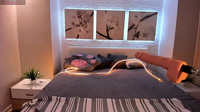 Betty June online show from 09/17/25, 08:43