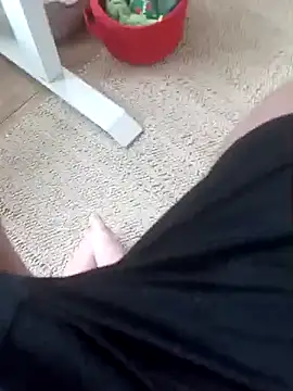 Snapshot of Mark_Dad chatting on 02/16/25, 03:59 Mark Dad online show from 02/16/25, 03:59