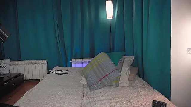 VIktorSecret online show from 11/28/25, 04:15