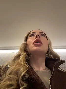 EmaSalis online show from 02/09/26, 08:18