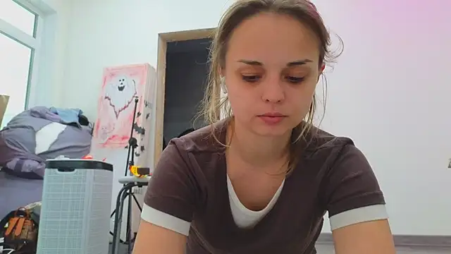 Misss Vikk online show from 04/09/26, 09:47