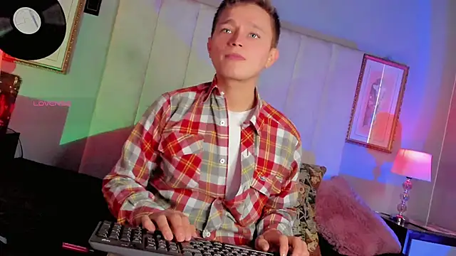 Tim wolf online show from 10/12/25, 04:17