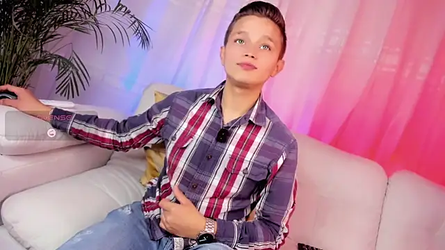 Snapshot of Tim_wolf chatting on 03/06/26, 09:11 Tim wolf online show from 03/06/26, 09:11