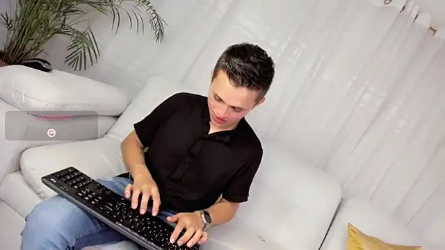 Snapshot of Tim_wolf chatting on 03/07/26, 09:34 Tim wolf online show from 03/07/26, 09:34