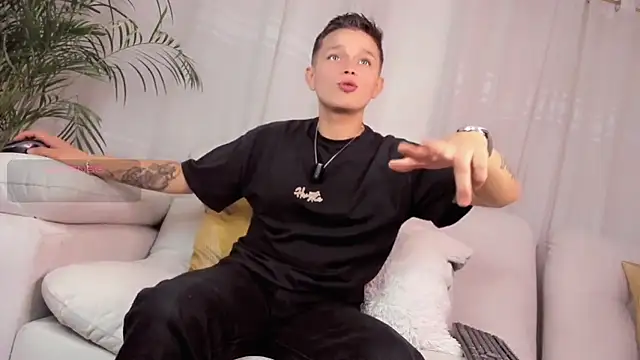 Snapshot of Tim_wolf chatting on 03/12/26, 08:59 Tim wolf online show from 03/12/26, 08:59