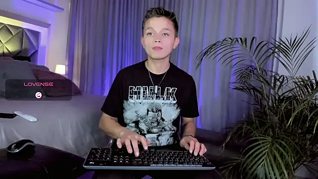 Snapshot of Tim_wolf chatting on 03/19/26, 09:41 Tim wolf online show from 03/19/26, 09:41