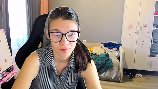 MollyLollipop online show from 09/26/25, 02:15