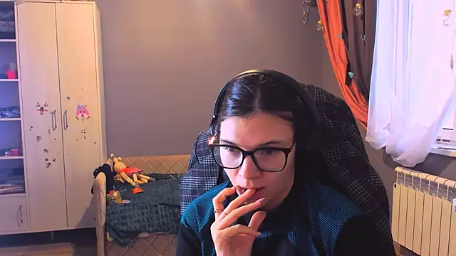 MollyLollipop online show from 12/02/25, 03:01