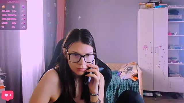 Snapshot of MollyLollipop chatting on 03/06/26, 05:15 MollyLollipop online show from 03/06/26, 05:15