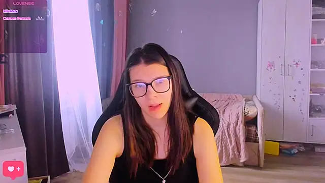 Snapshot of MollyLollipop chatting on 03/14/26, 07:14 MollyLollipop online show from 03/14/26, 07:14